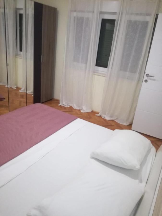 Apartmani Ivica Martic Duce Exterior photo