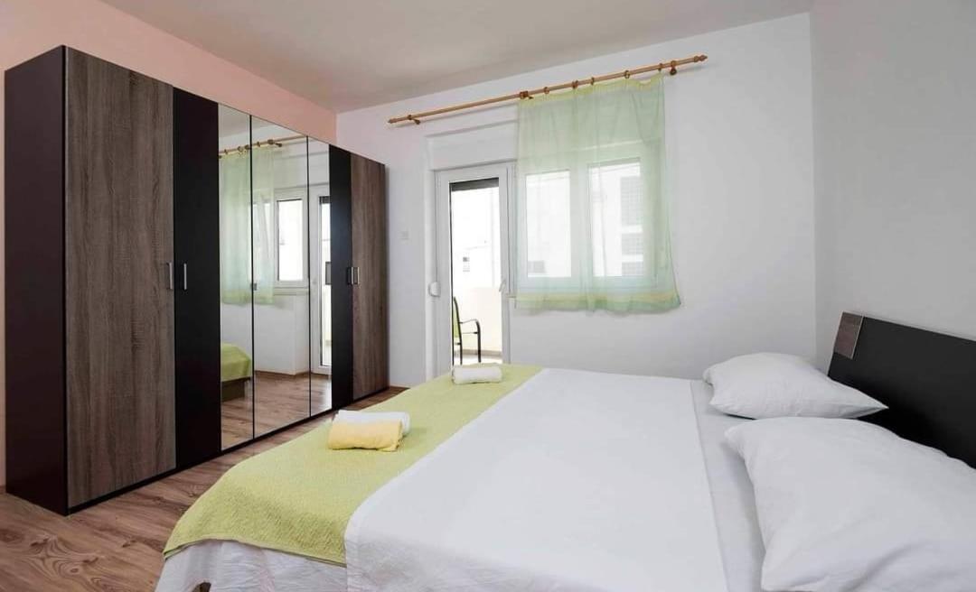 Apartmani Ivica Martic Duce Exterior photo