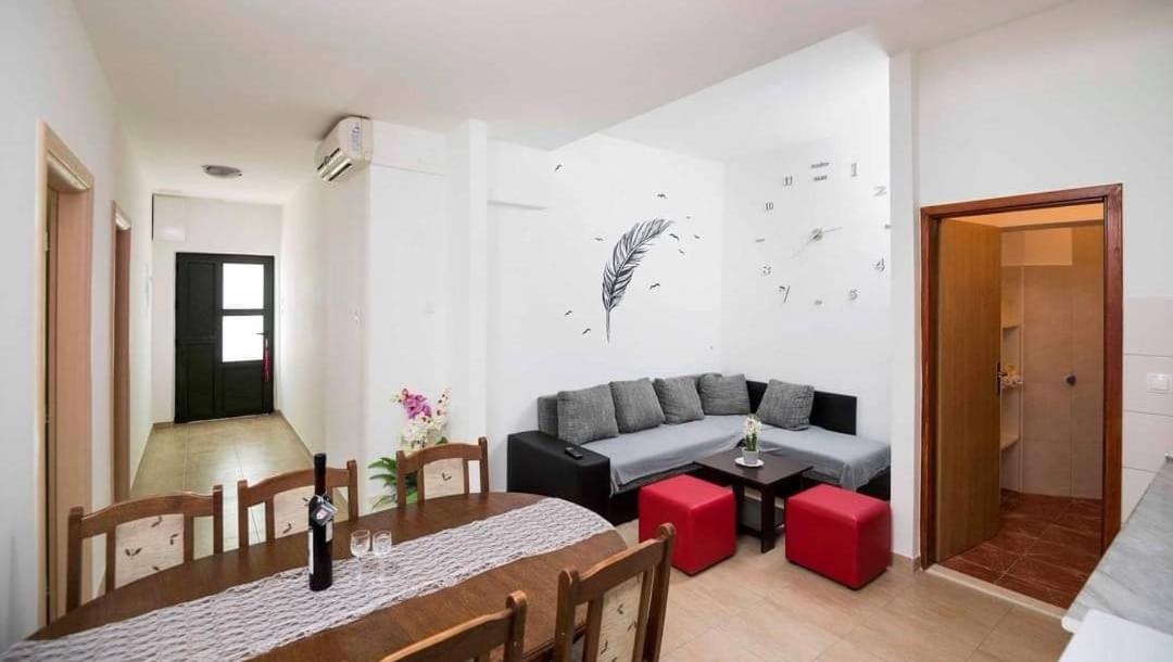 Apartmani Ivica Martic Duce Exterior photo